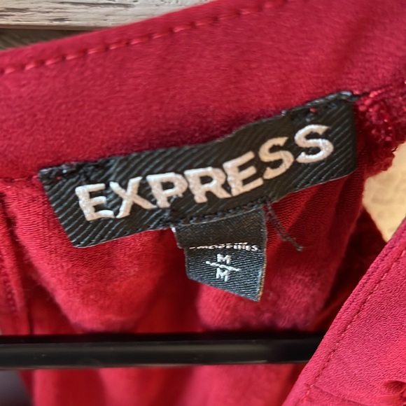 Express Top - Picture 3 of 6
